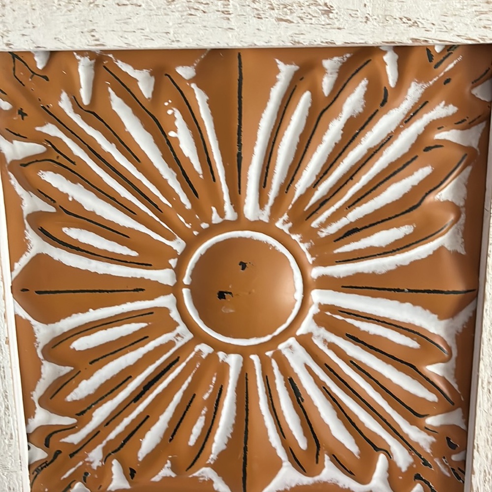 Wall Decor - Picture 6 of 9